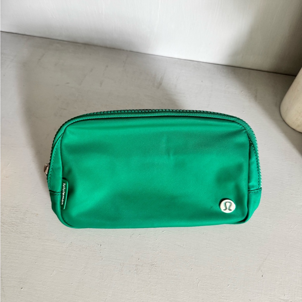 Lululemon Belt Bag Fanny Pack Pouch Tote Bag Duffel Cosmetic